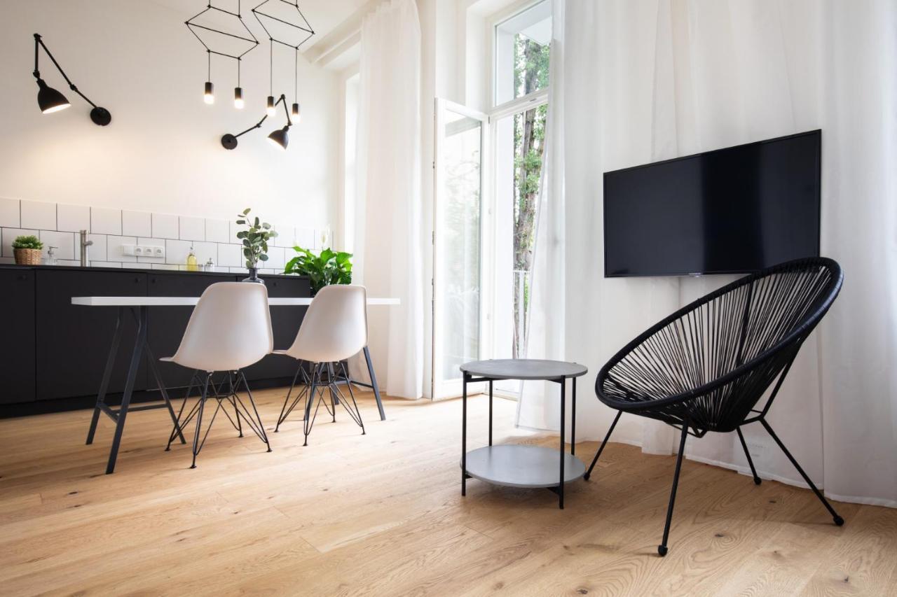 Turnkey I Balcony Studio Apartment Prague Luaran gambar